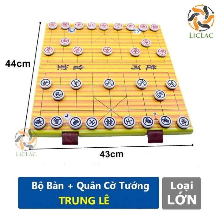 Bộ đồ chơi Bàn Cờ Tướng kèm Quân Cờ bằng nhựa - Bộ cờ tướng Trung Lê ( Made in Việt Nam ) -