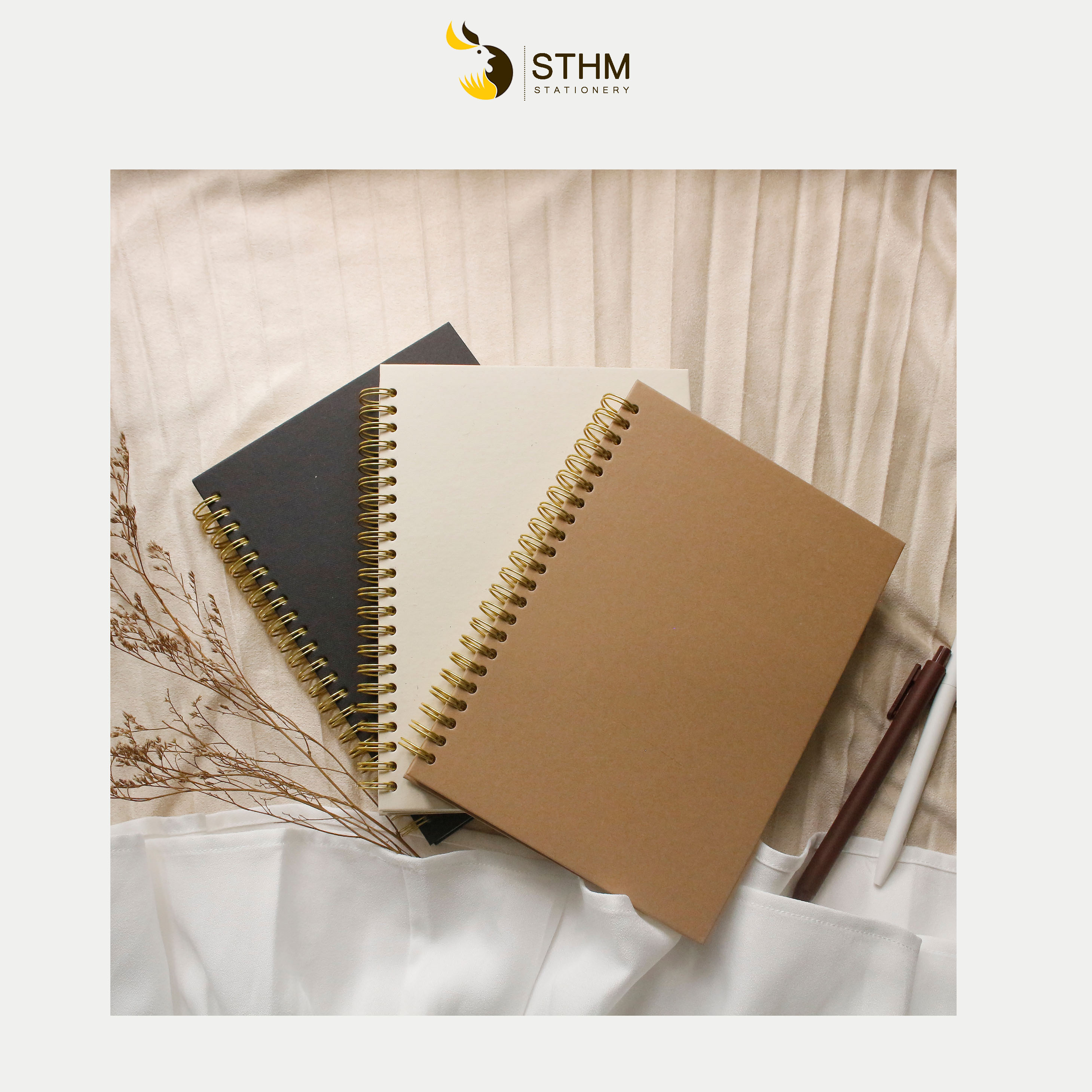 Sổ tay lò xo bìa trơn cao cấp - Khổ A5 - STHM stationery