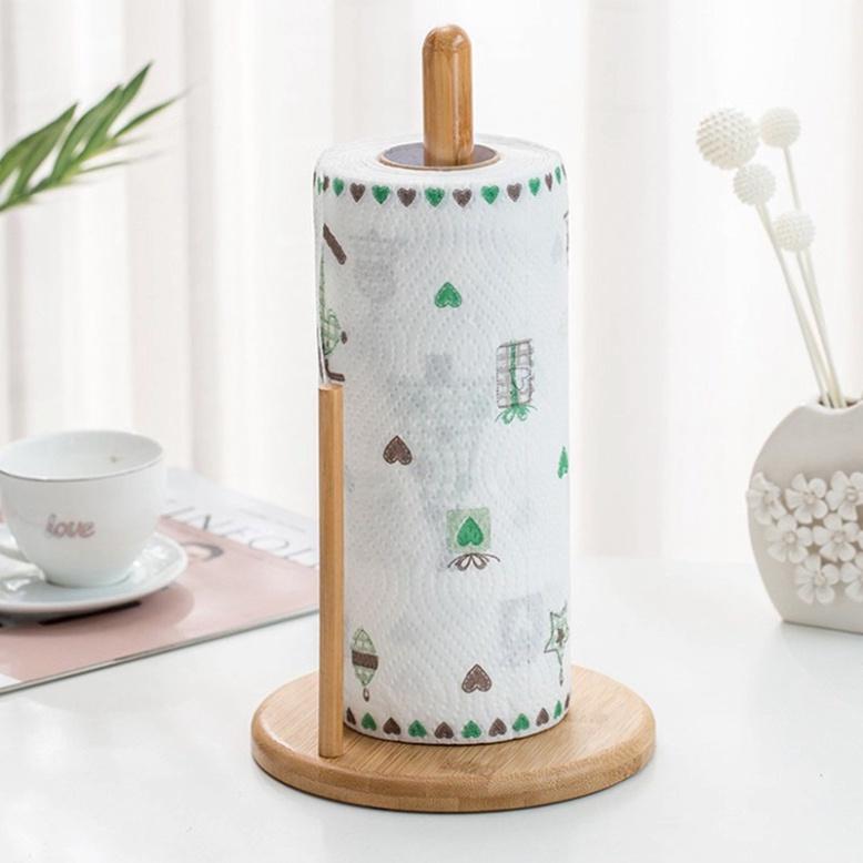 Giá đỡ cuộn khăn giấy bằng gỗ thông tiện dụng cho nhà bếp có gắn đế chống trượt kèm giấy cuộn