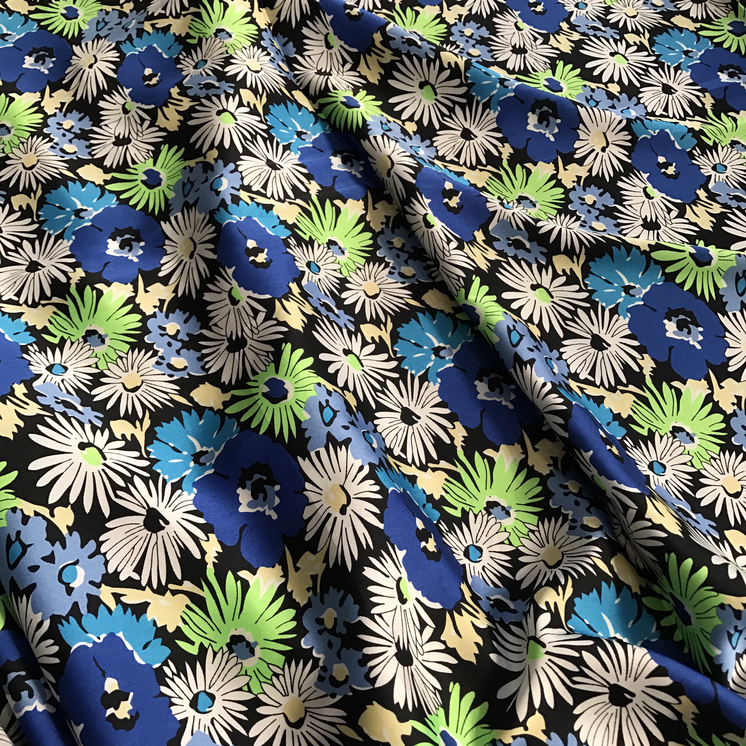 Vải lụa Pháp cao cấp co giãn 2 chiều họa tiết hoa cúc tone xanh