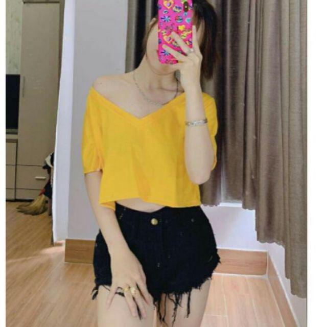 LH35 - Áo Croptop Cổ Tim Form Rộng Basic