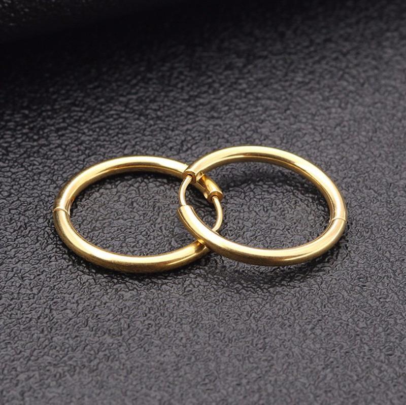 Bông Tai Nam Khoen Tròn Sơn Tùng Chất Liệu Thép Titan Ko Rỉ Ko Dị Ứng Tt 0861 - 1 Cặp - Vàng - 14Mm