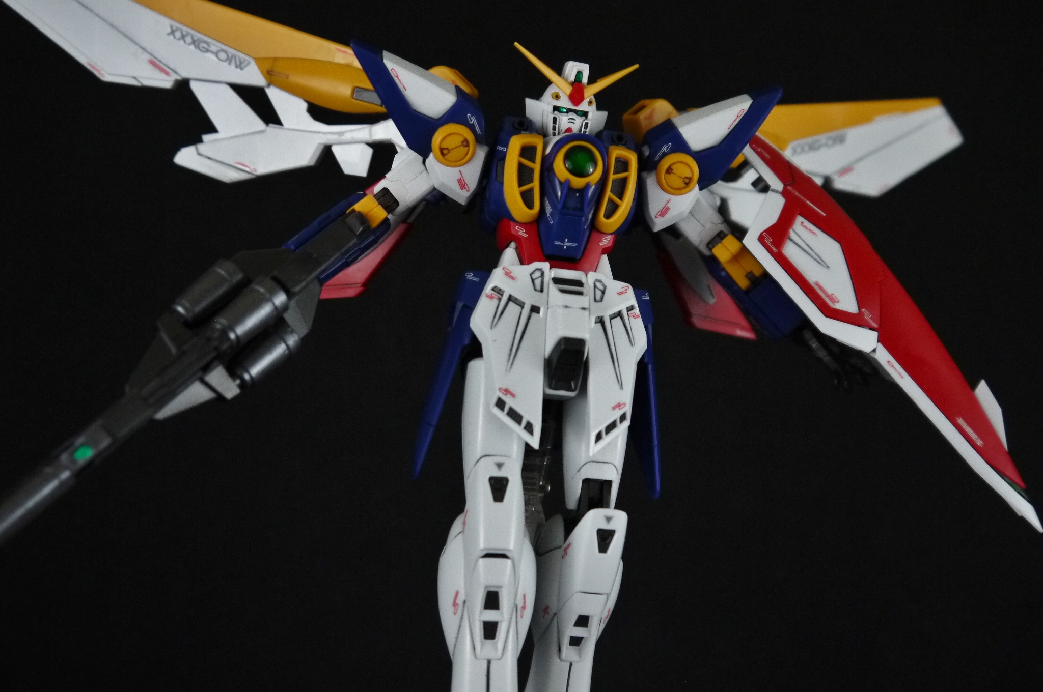 ĐỒ CHƠI MG 1/100 WING GUNDAM BANDAI MÔ HÌNH LẮP RÁP