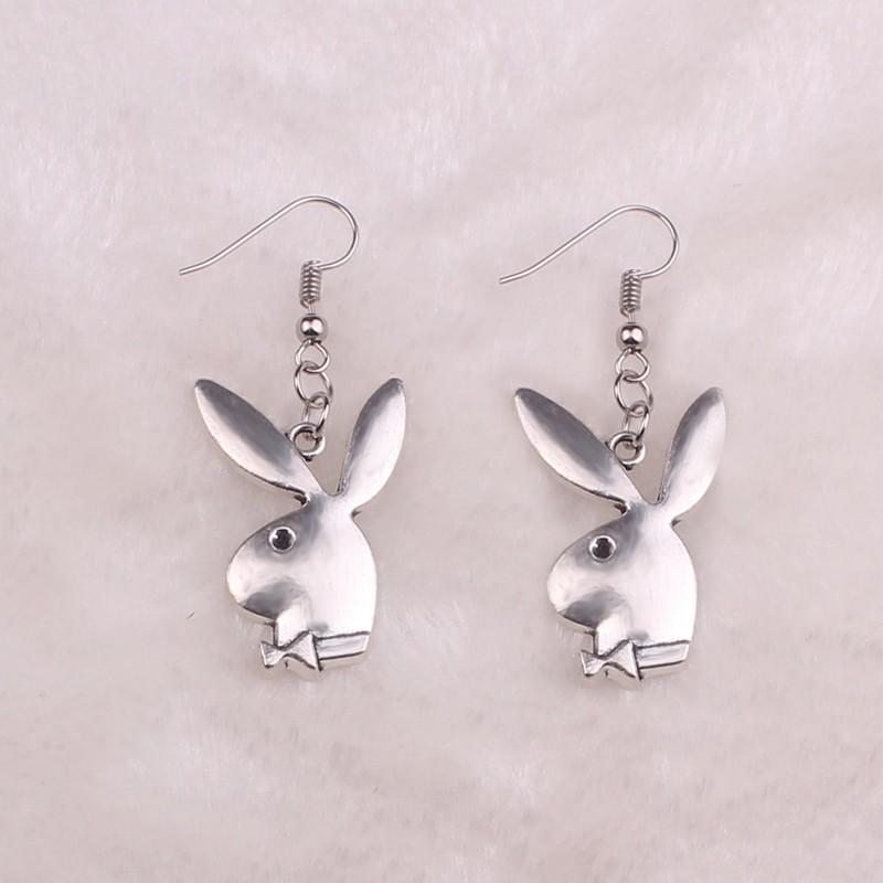 Khuyên Tai Nam Chú Thỏ Bông Tai Titan