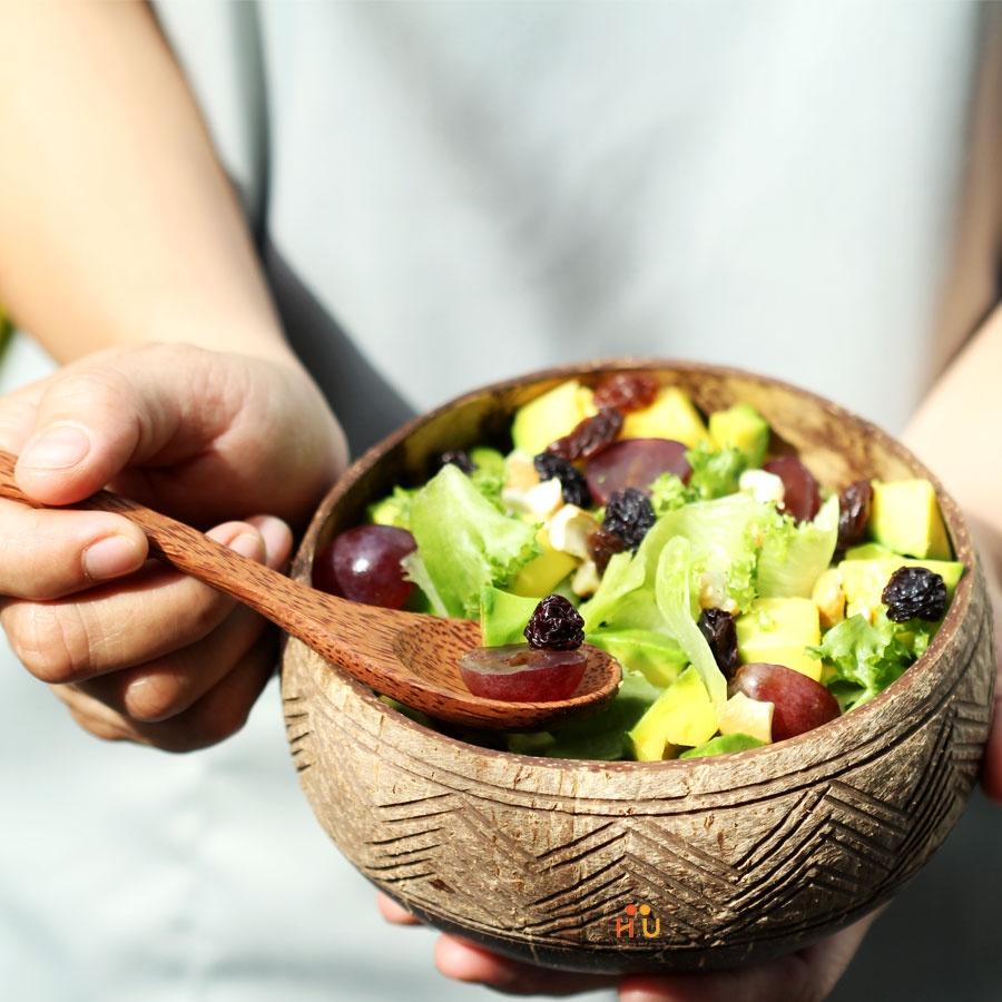 Bát gáo dừa hoa văn chất và mộc