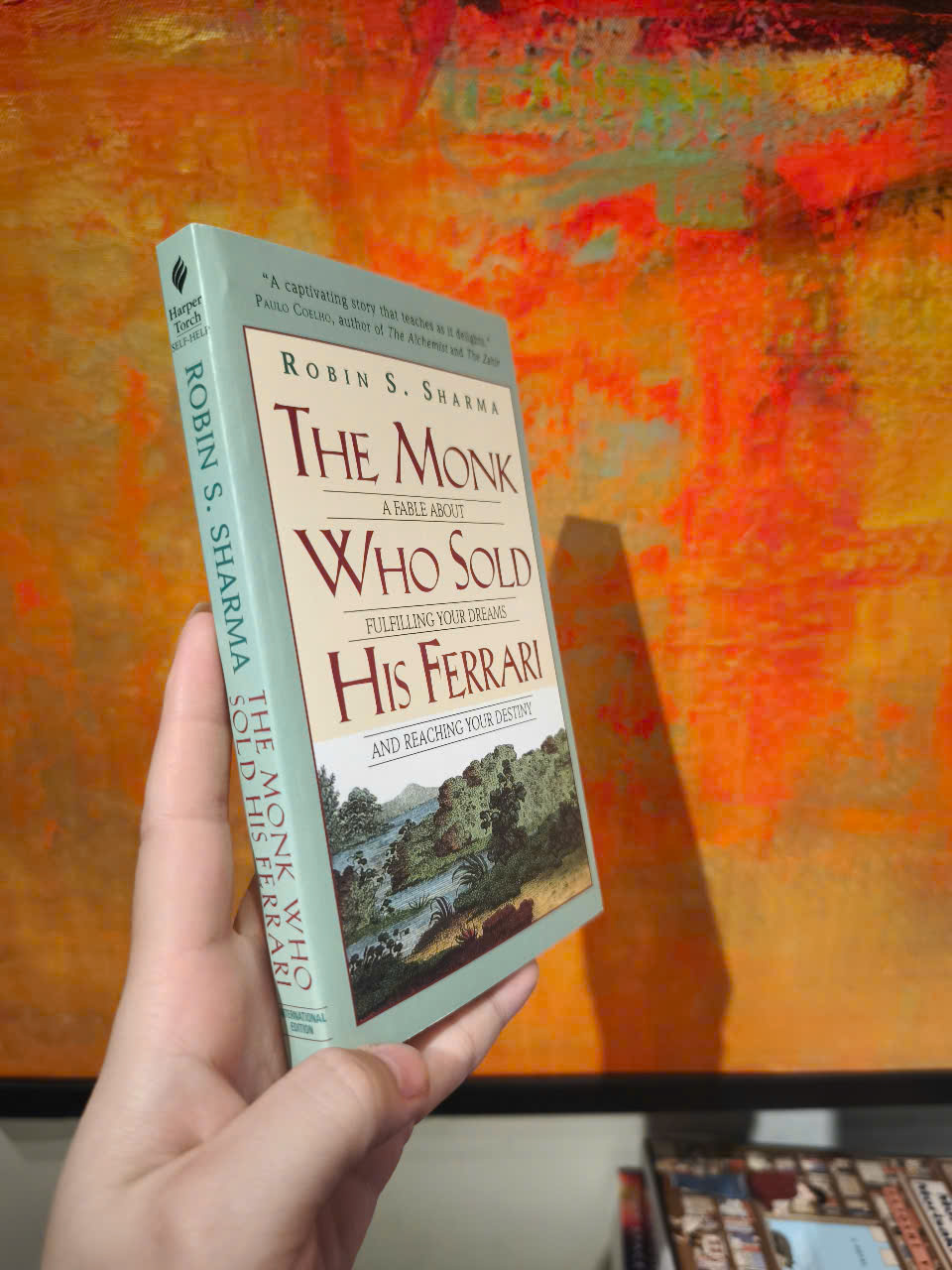 Sách - The Monk Who Sold His Ferrari: A Fable About Fulfilling Your Dreams &amp; Reaching Your Destiny by Robin Sharma - KHỔ POCKET