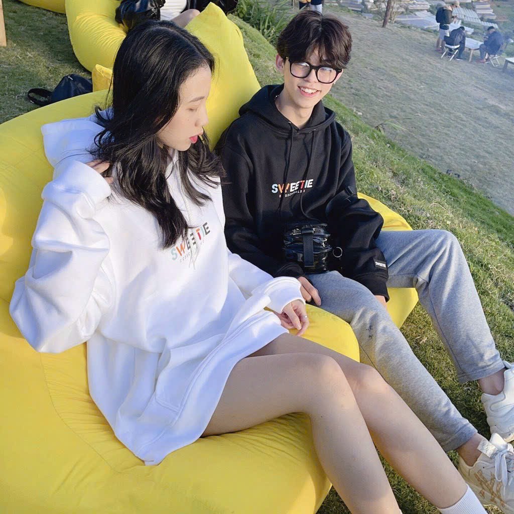 Áo Hoodie SWEETIE LOGO nỉ bông cotton 720g màu Trắng + Đen có mũ dây rút basic thời trang ulzzang trẻ trung, áo khoác hoodei GENZ Local Brand