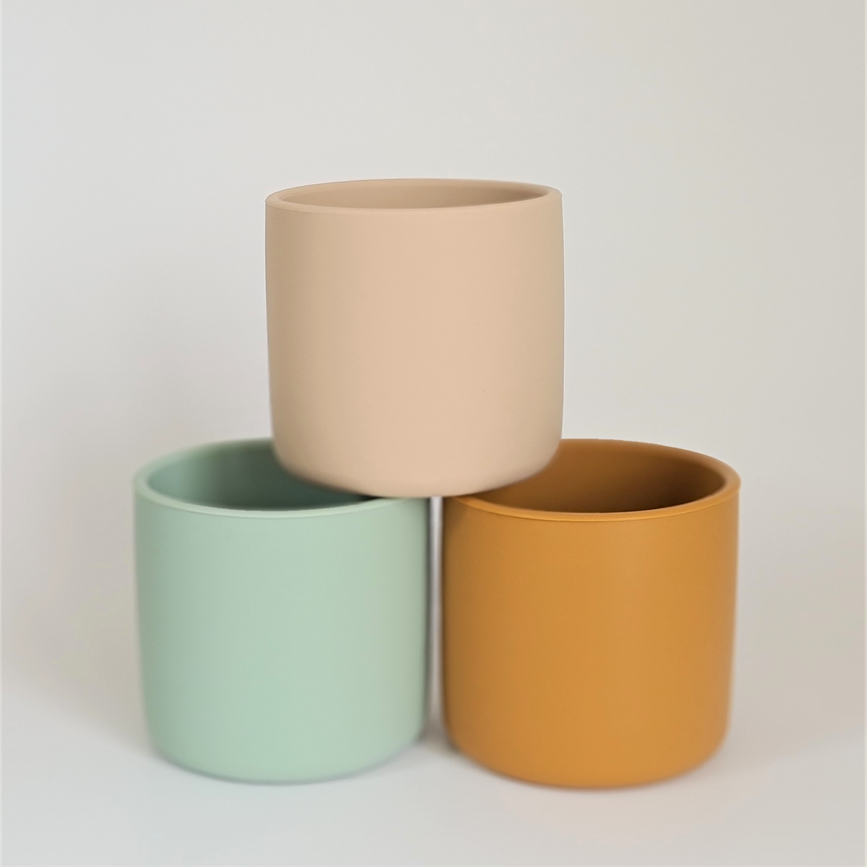 MinikOiOi Cốc uống nước silicone cho bé