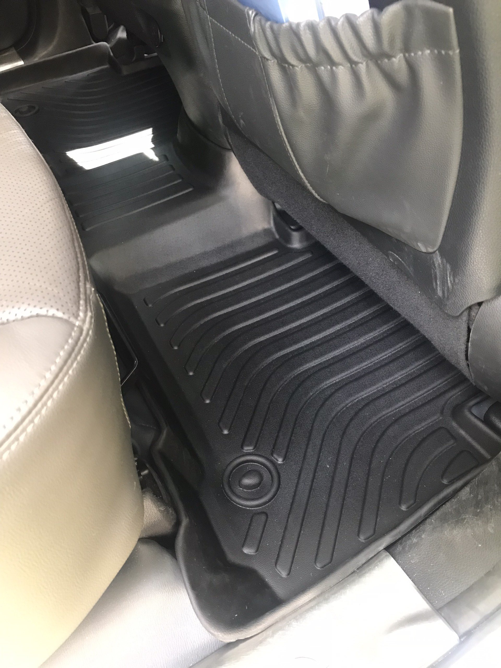 Thảm lót sàn xe ô tô Hyundai Santafe 2013-2018 Nhãn hiệu Macsim chất liệu nhựa TPE cao cấp màu đen