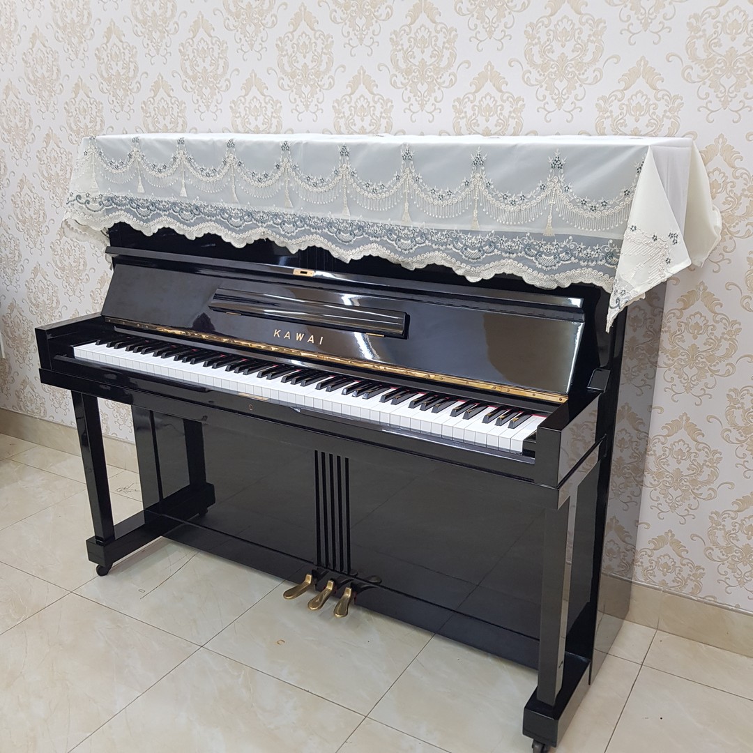 Khăn phủ đàn Piano phối chân ren hoa xanh tinh tế