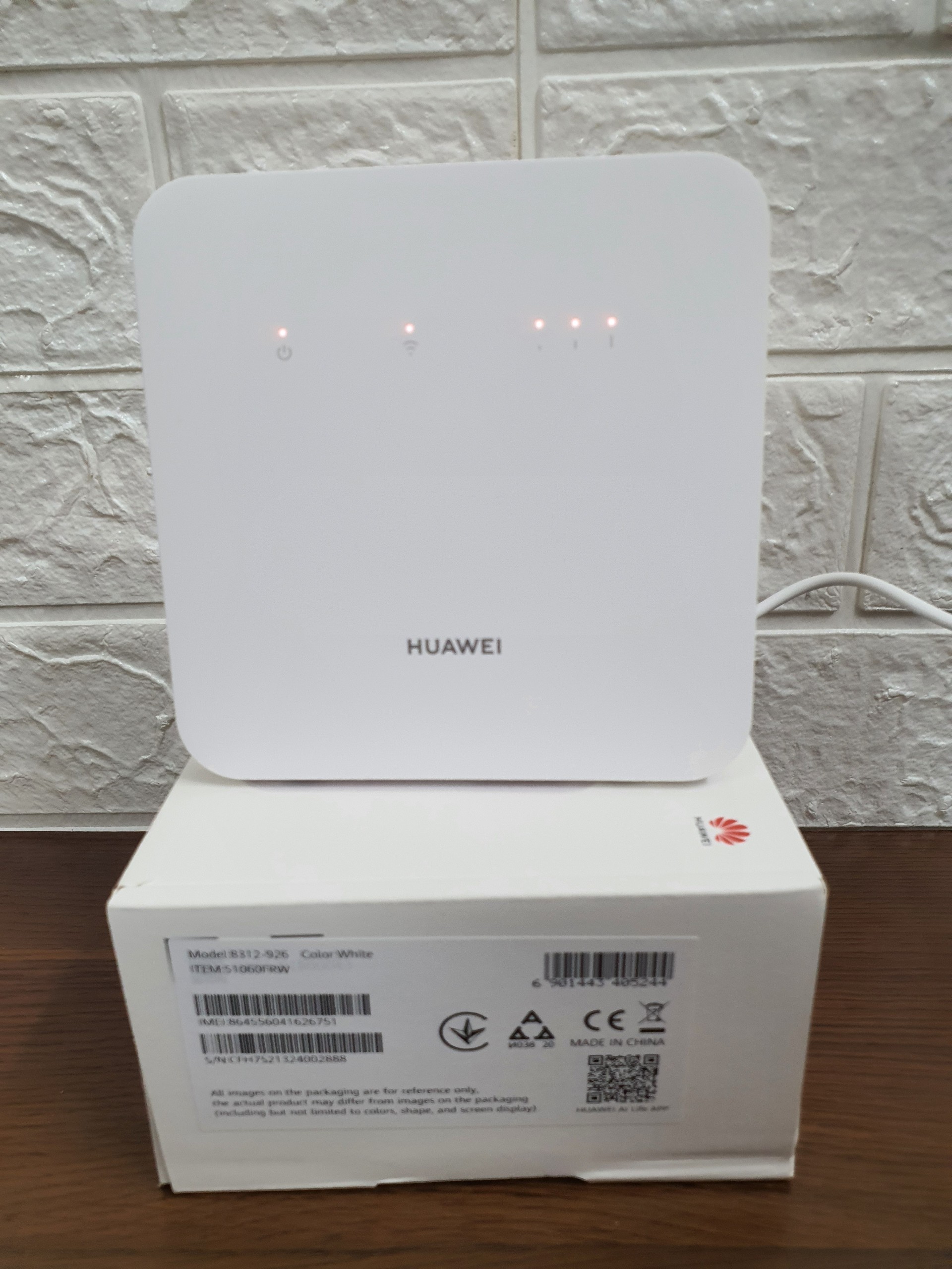 Bộ phát sóng wifi từ sim 3G 4G Huawei B312 , 4G Router 2S Tốc Độ Wifi 300Mb, Hỗ Trợ 1 Cổng LAN , 32 Thiết Bị Kết Nối - Hàng chính hãng