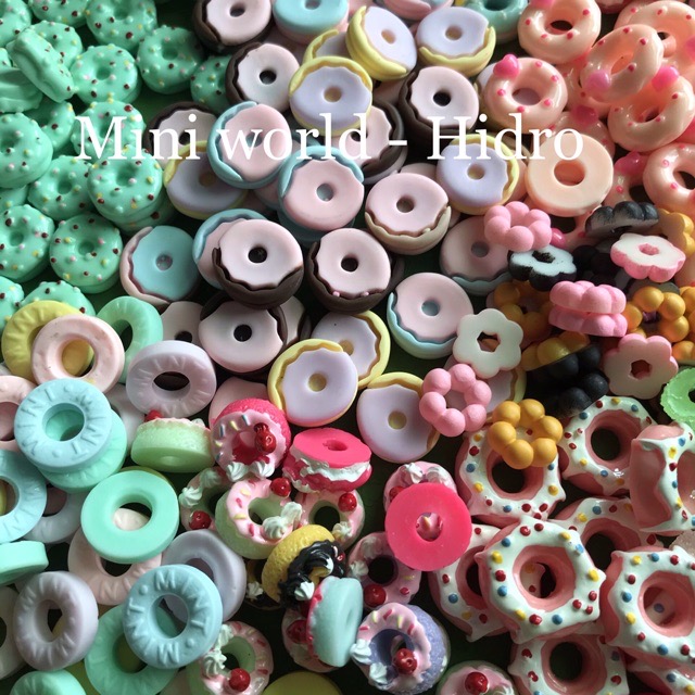 Combo 10 cái mô hình bánh ngọt donut mini trang trí nhà búp bê. Trang trí ốp điện thoại. Phụ kiện móc khoá.