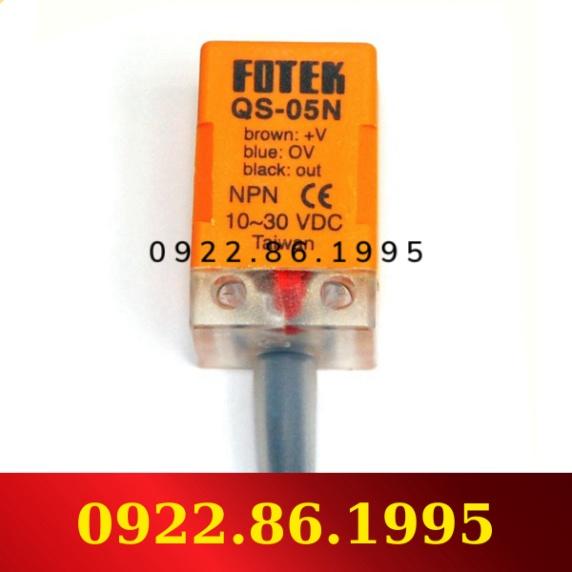 Cảm biến kim loại tiệm cận FOTEK QS-05N hàng mới