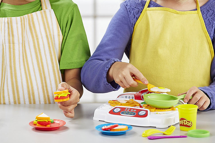 Bột Nặn Bếp Nấu Tiện Lợi PlayDoh B9014