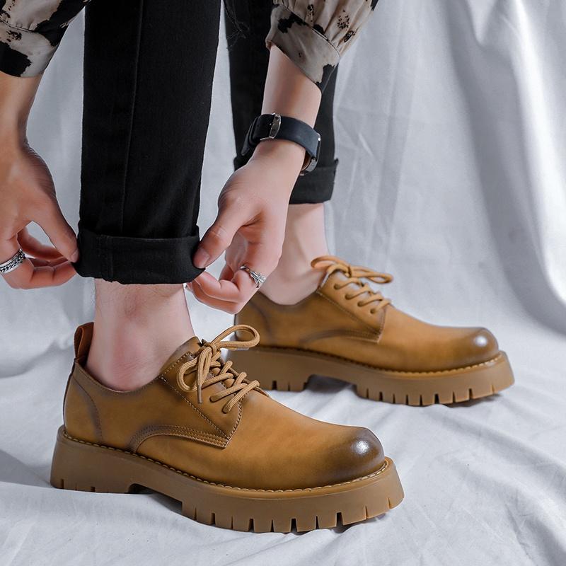 Giày Martin boots màu nâu phong cách của ANH