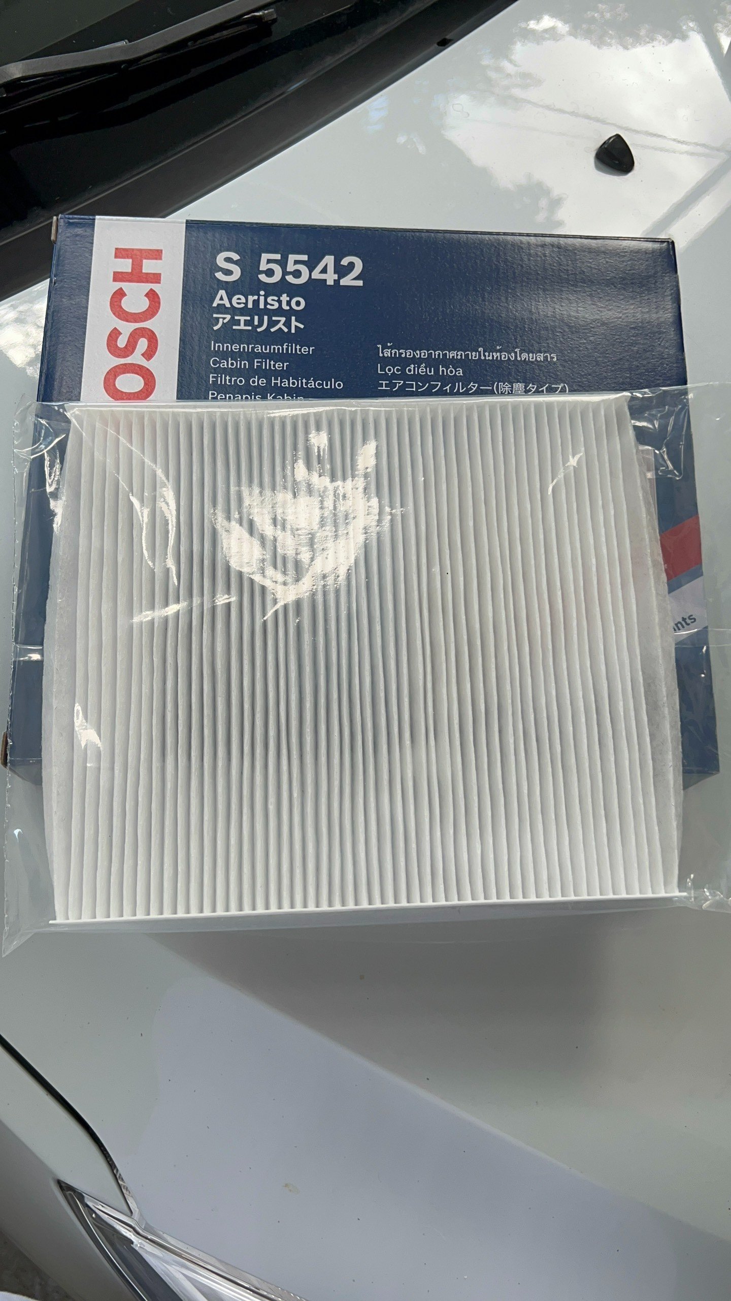 Lọc Gió Điều Hòa Tiêu Chuẩn / BOSCH / Aeristo / S5542 Dành Cho Xe Kia Carens , Sorento