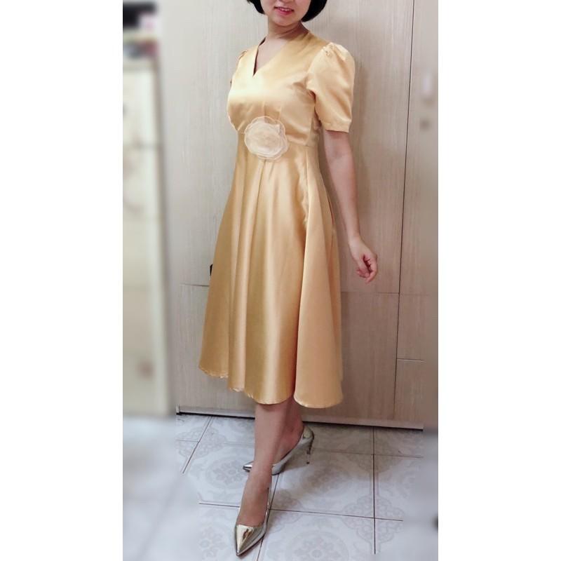 Đầm dự tiệc dáng xoè