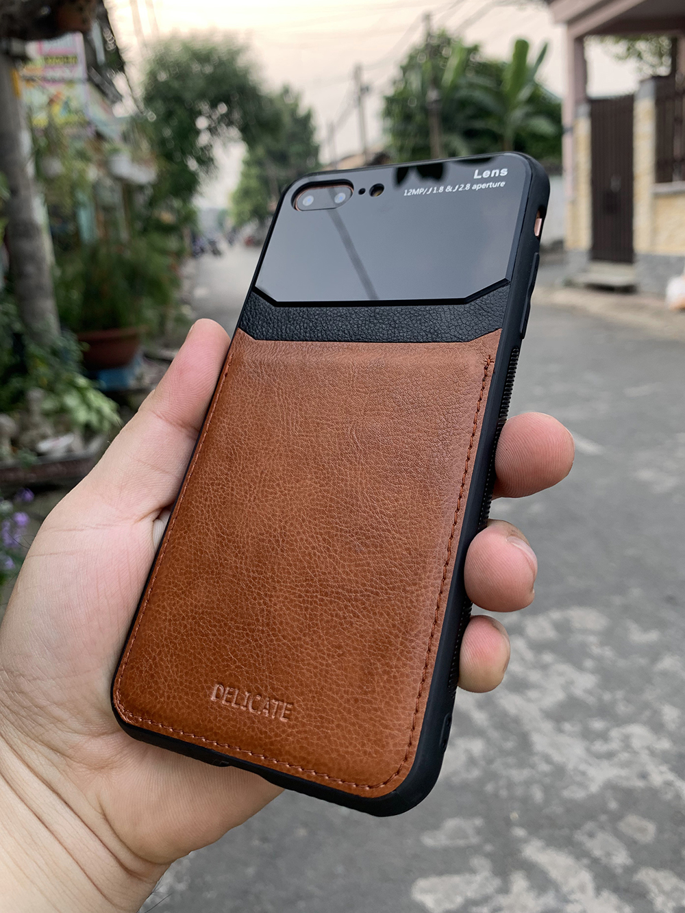 Ốp lưng da kính cao cấp dành cho iPhone 7 Plus / iPhone 8 Plus - Màu vàng nâu - Hàng nhập khẩu - DELICATE