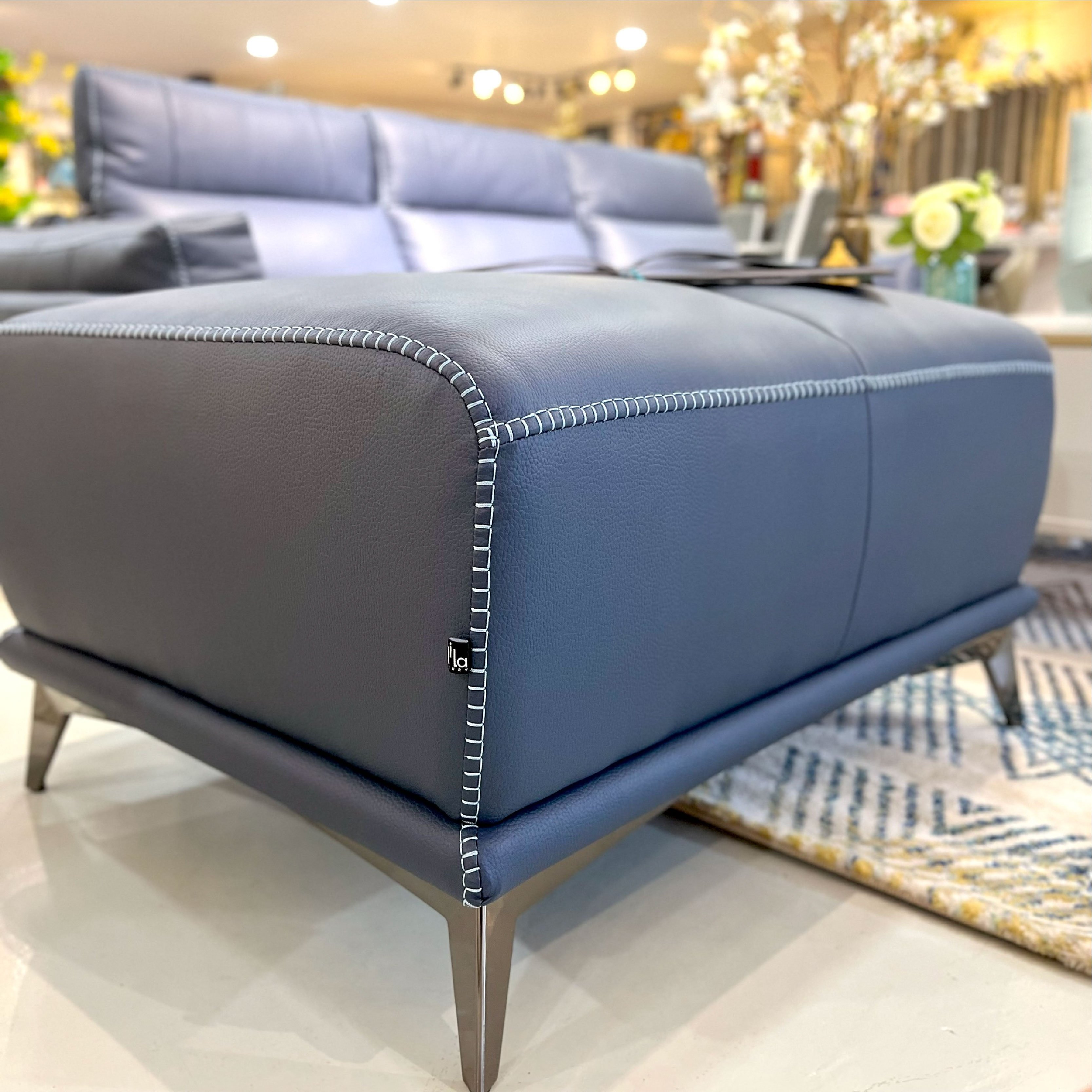Đôn Sofa Da Bò Tiếp Xúc 1927 Xanh Navy Alila