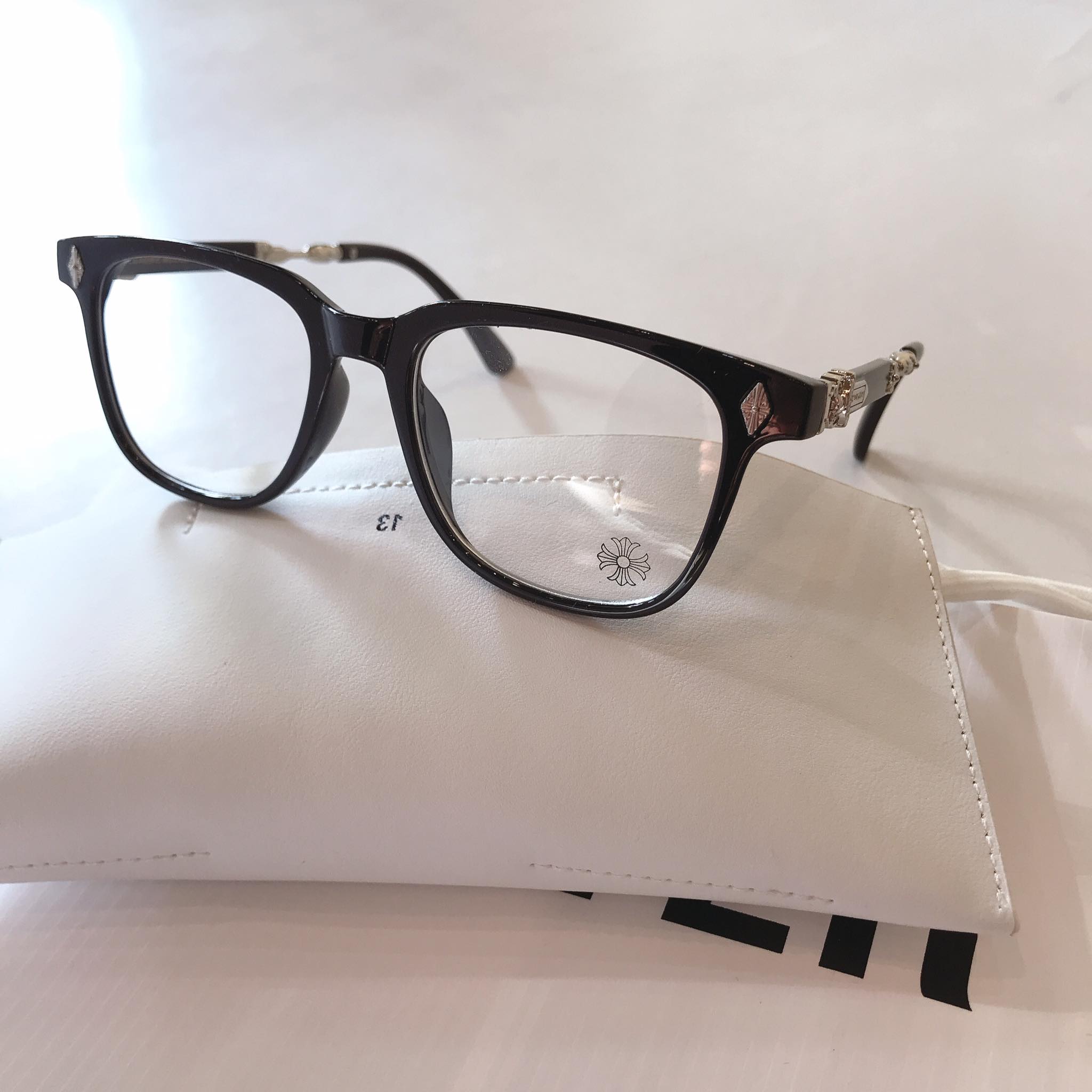 Gọng kính CHROME Mắt vuông unisex cho Nam và Nữ  - Tặng Tuavit Kính xinh mini đa năng