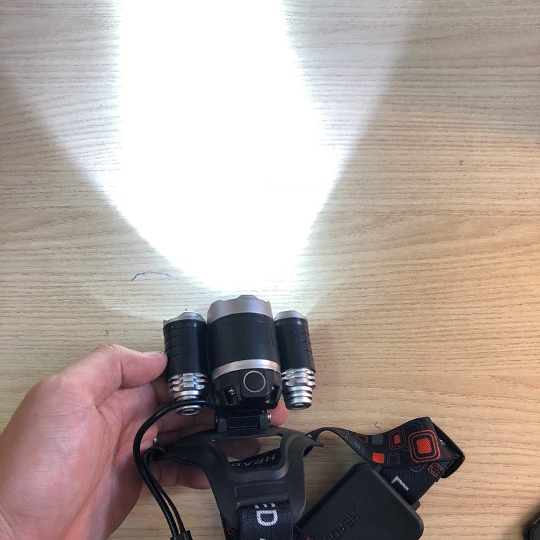 Đèn pin đội đầu 3 bóng led, 3 chế độ sáng