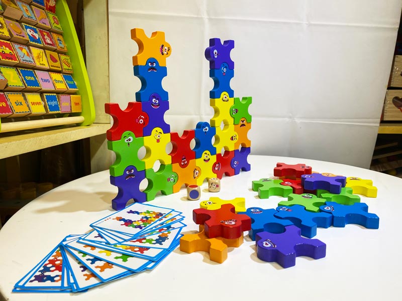 Đồ chơi xây tháp người cảm xúc, trò chơi tìm cảm xúc 6 mặt bằng gỗ phát triển tư duy và kỹ năng sống cho trẻ