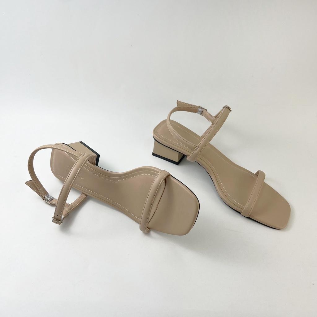Sandal nữ quai ngang dây mảnh thời trang HISHOO cao 3cm màu kem S052