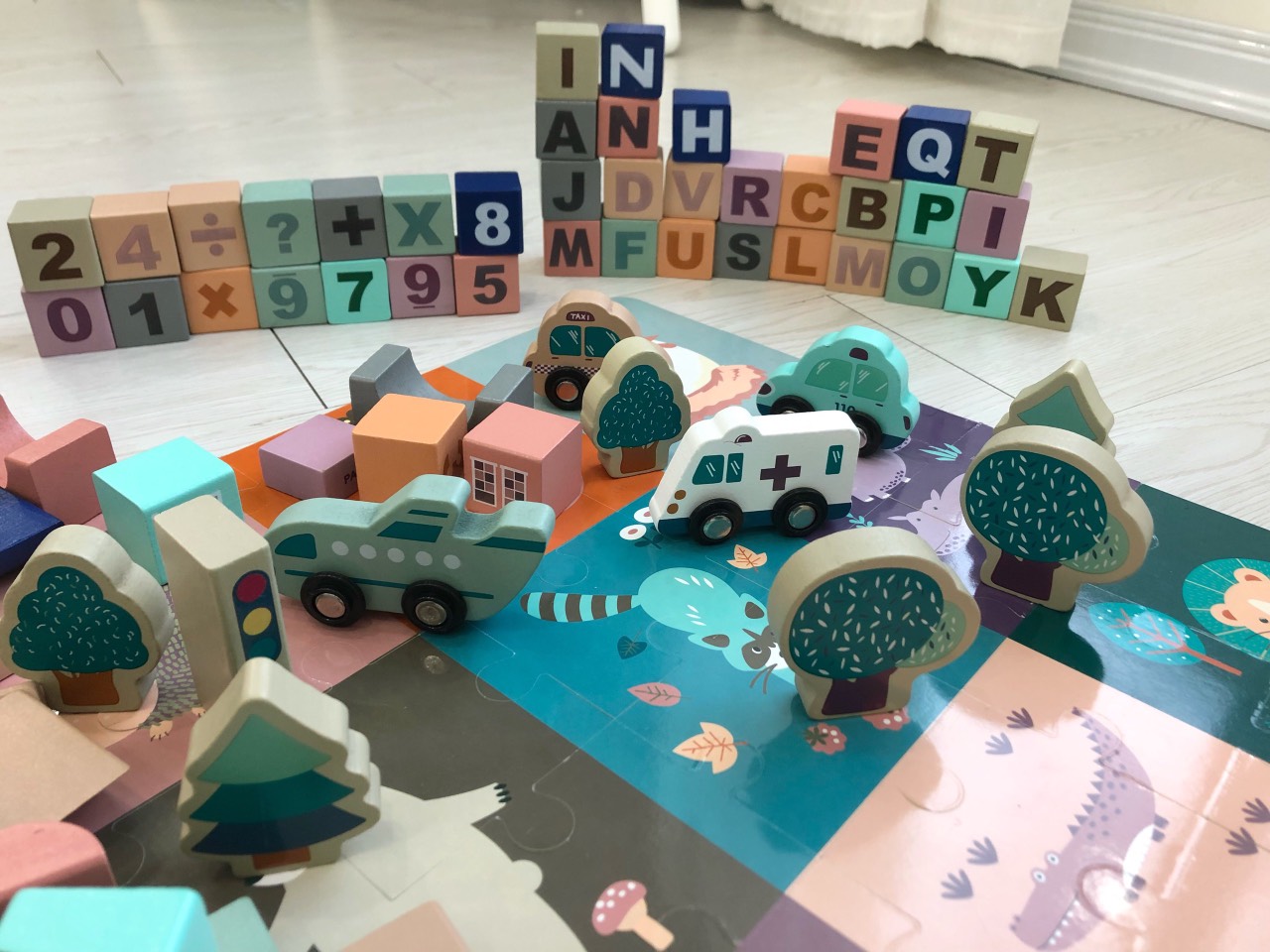 Set xây dựng thành phố mơ ước tặng kèm thảm chơi lắp ráp 2 mặt