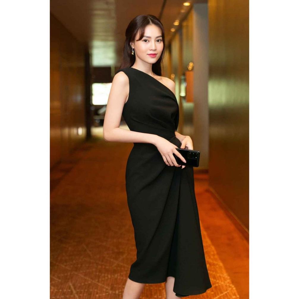 QUẢNG CHÂU Đầm đen lệch vai đi dự tiệc sang trọng, thiết kế dáng xòe, xếp ly ở eo CAO CẤP