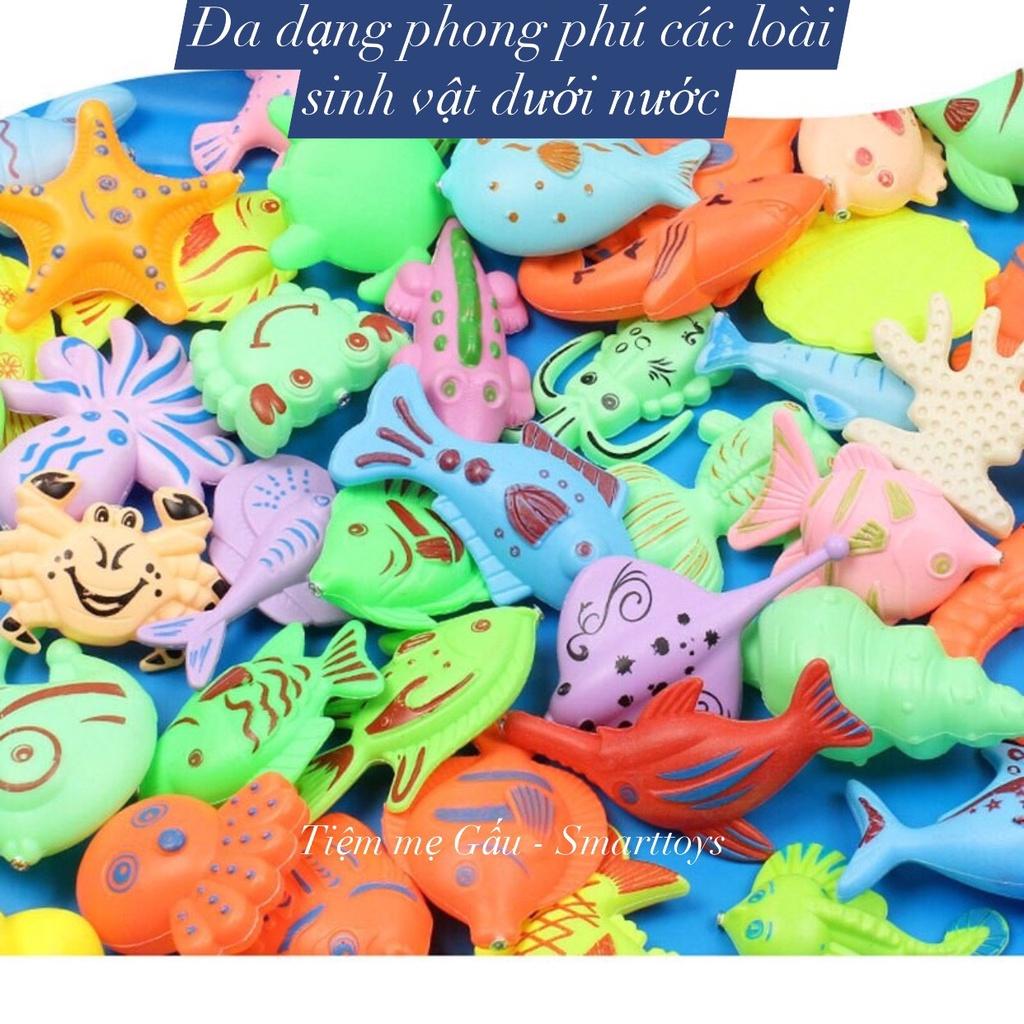 ĐỒ CHƠI CÂU CÁ 42 CHI TIẾT COLORFUL MAGNETIC FISHING TOYS SET CÓ GẮN NAM CHÂM KÈM BỂ PHAO, CẦN CÂU VÀ XÔ ĐỰNG CHO BÉ