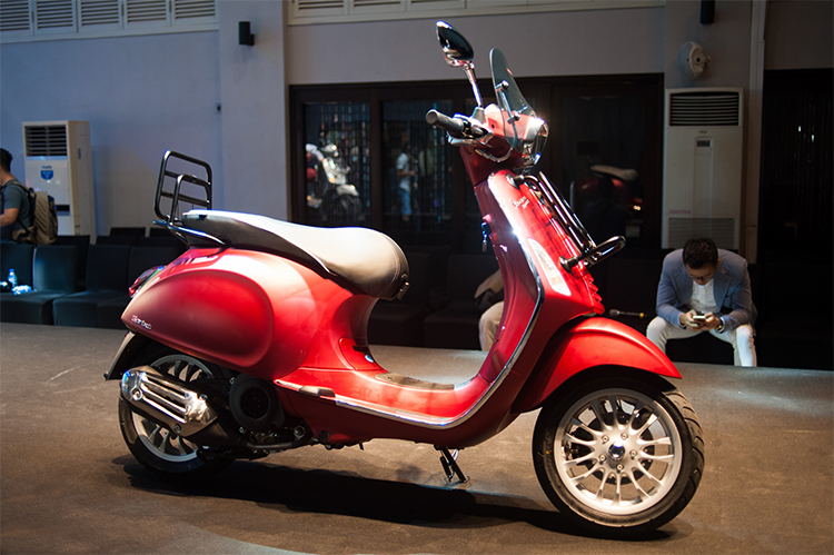 Xe Máy Vespa Primavera I-Get - Đỏ