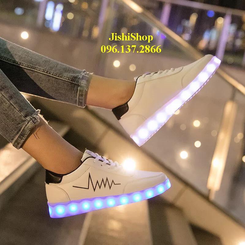 Giày Trắng Nhịp Tim phát Sáng Nam Nữ 8 Chế độ Sáng | squishyhaihuoc
