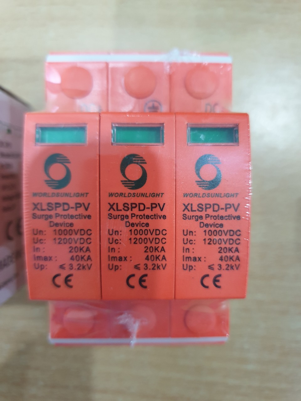 Chống sét 3P 1000V DC sunlighte