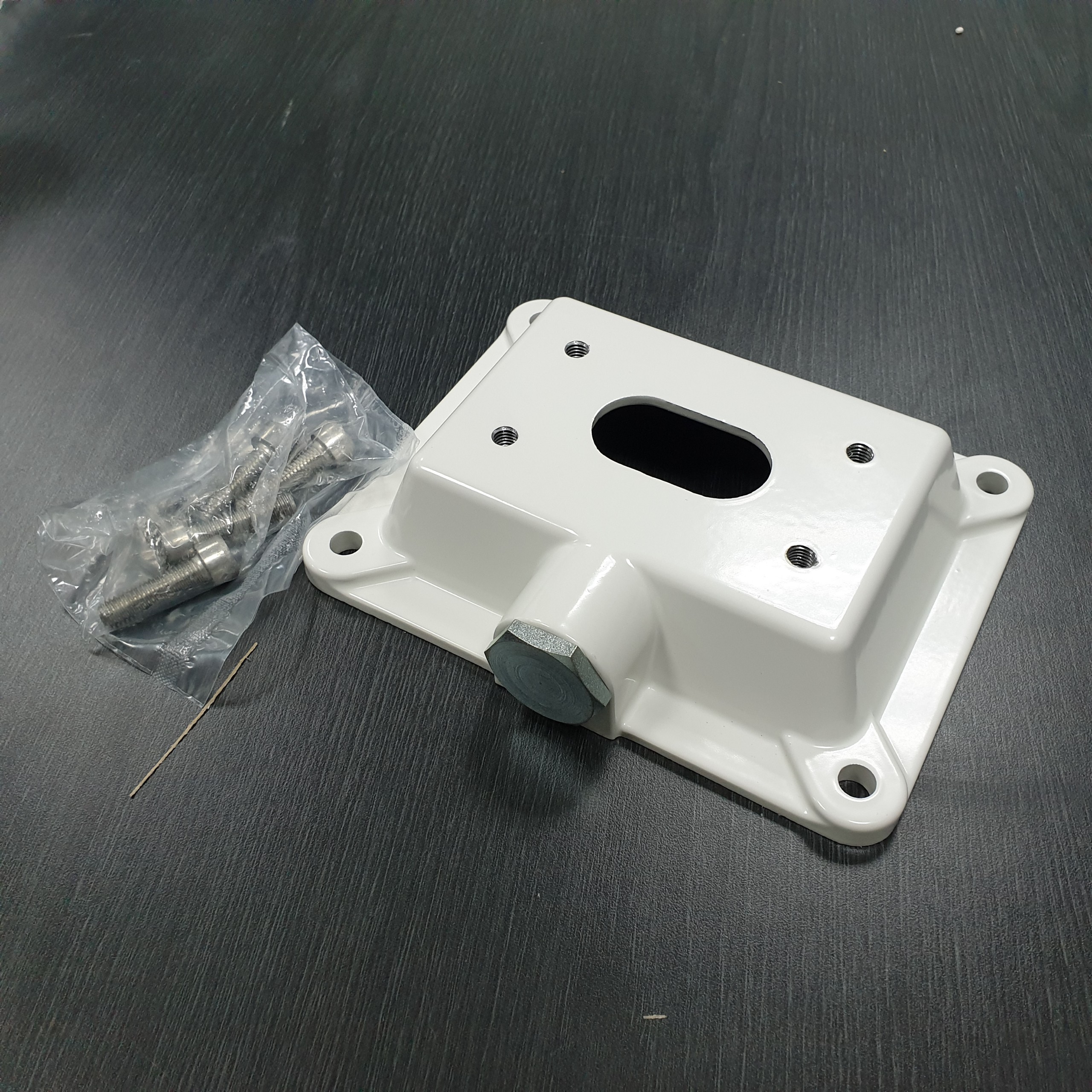 Đế phẳng cho giá treo tường Axis Wall Bracket Adapter Plate 0217-091 - Hàng chính hãng