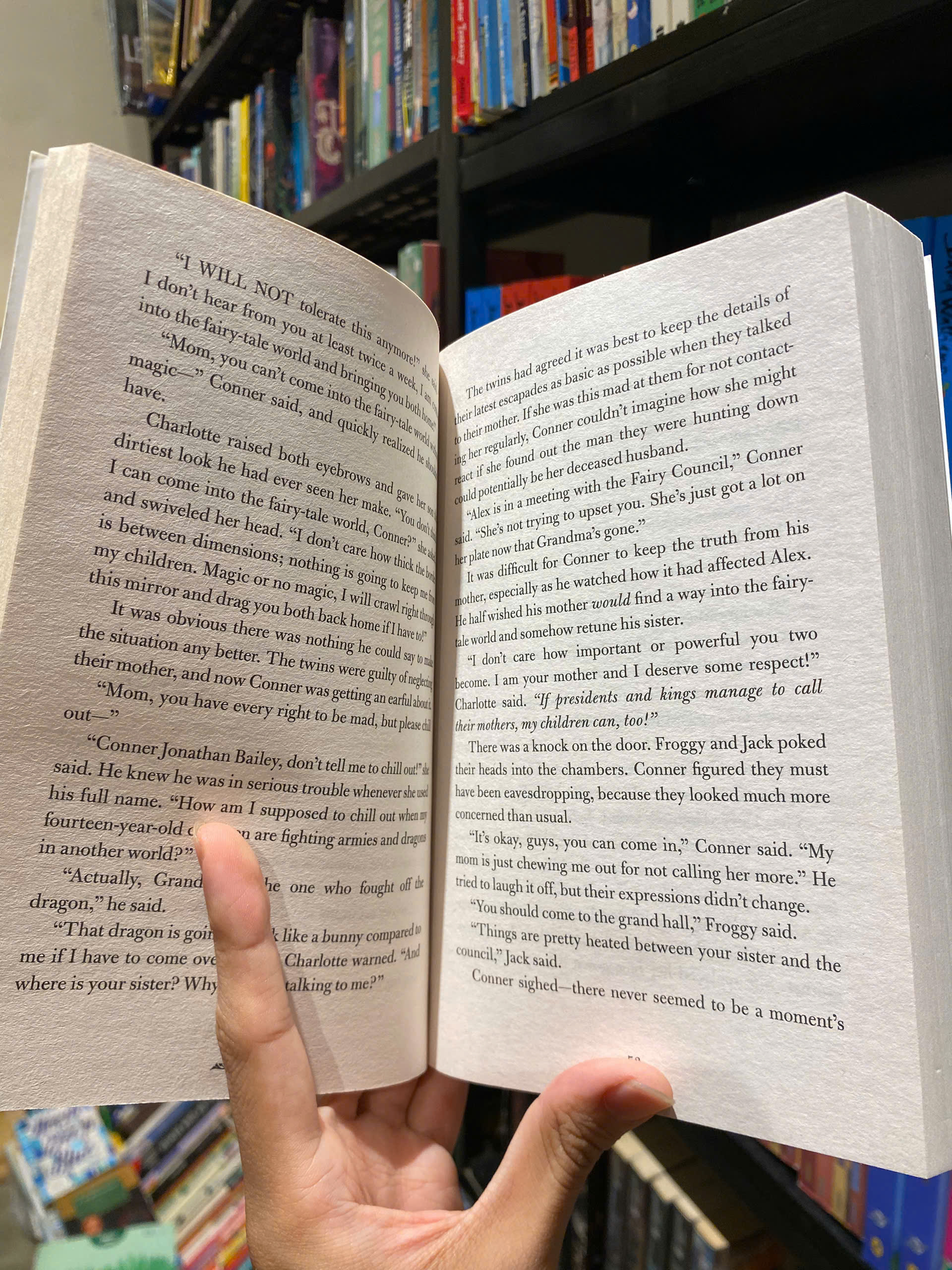 Sách - The Land of Stories: Beyond the Kingdoms by Chris Colfer | English Childrens Adventure Novel