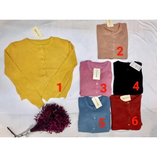 Áo len cadigan cúc cổ tròn