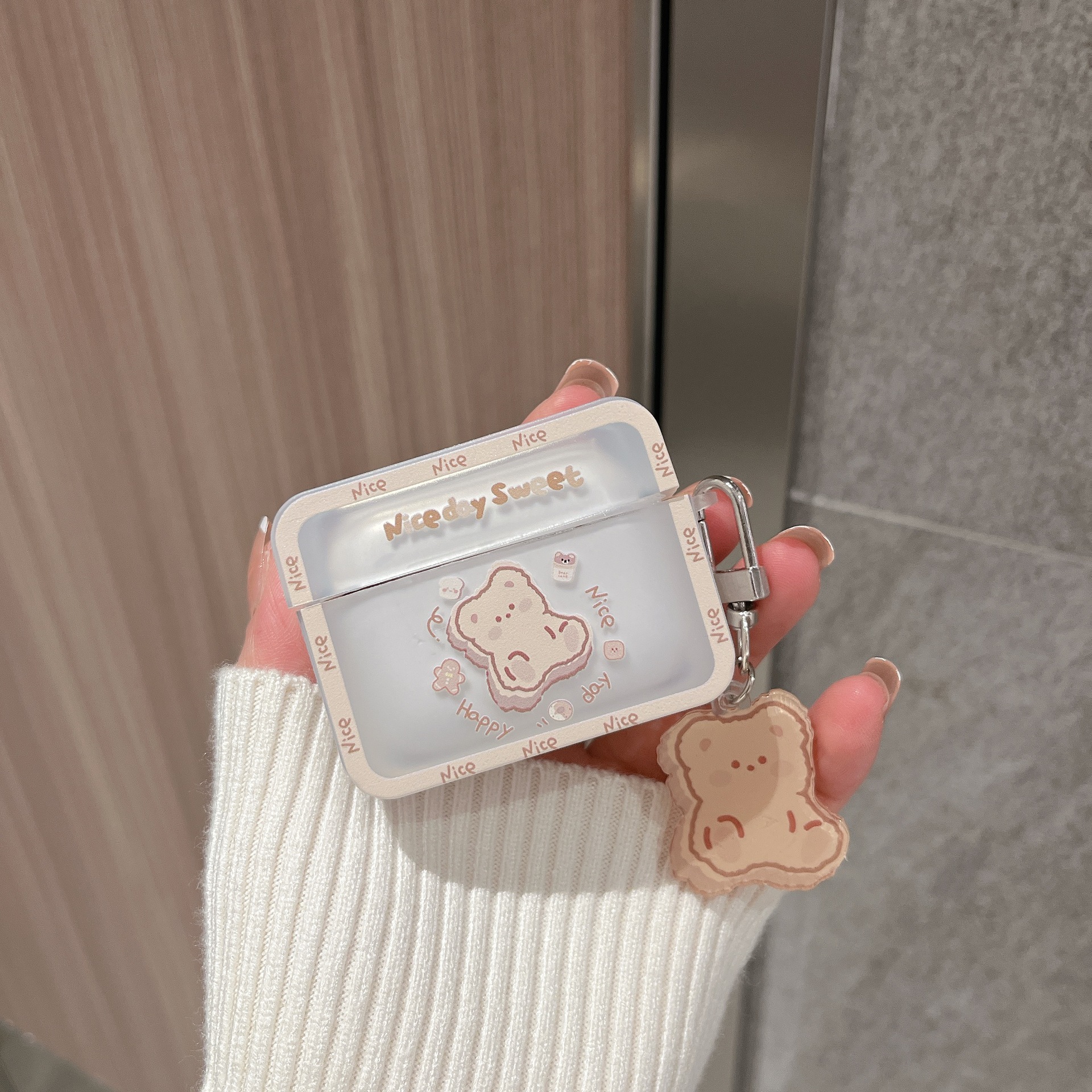 Case Ốp Bảo Vệ Gấu Nice Dành Cho Tai Nghe Airpods 3Airpods Proairpods 12 Kèm Khóa Treo Hình - Hàng Chính Hãng - Airpods 3