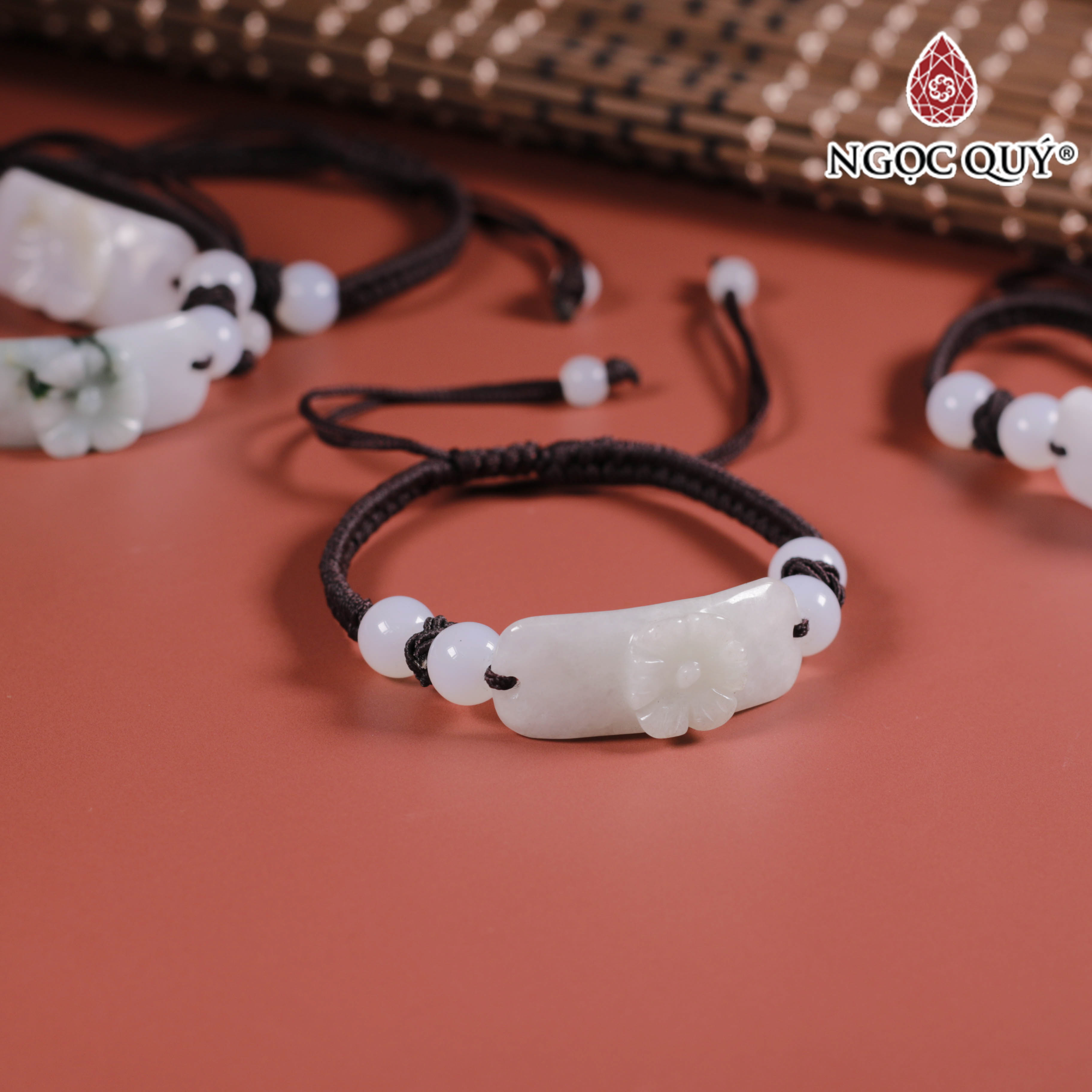 Vòng thắt dây cẩm thạch khắc hoa mệnh hỏa, mộc - Ngọc Quý Gemstones