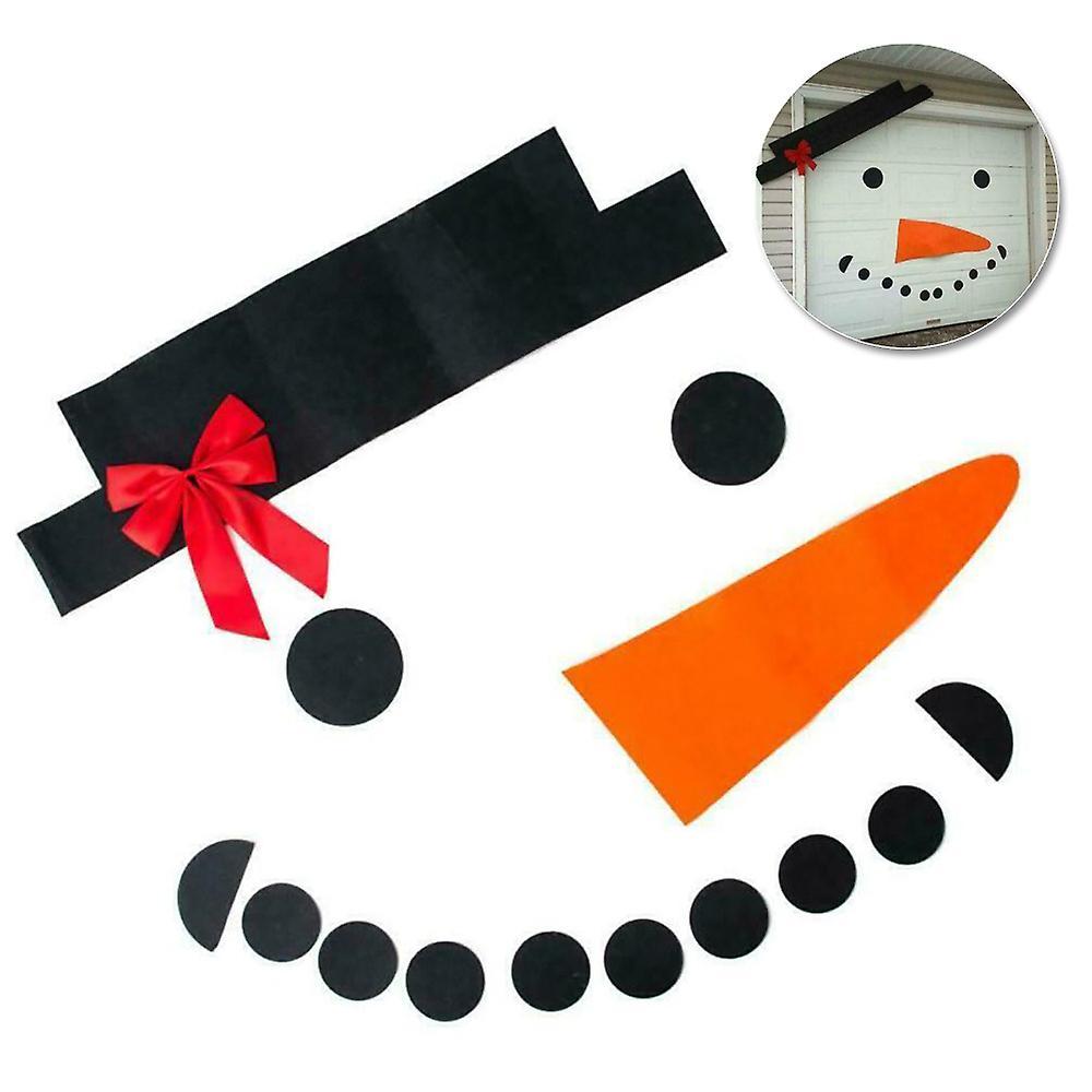 Trang trí cửa nhà để xe Giáng sinh