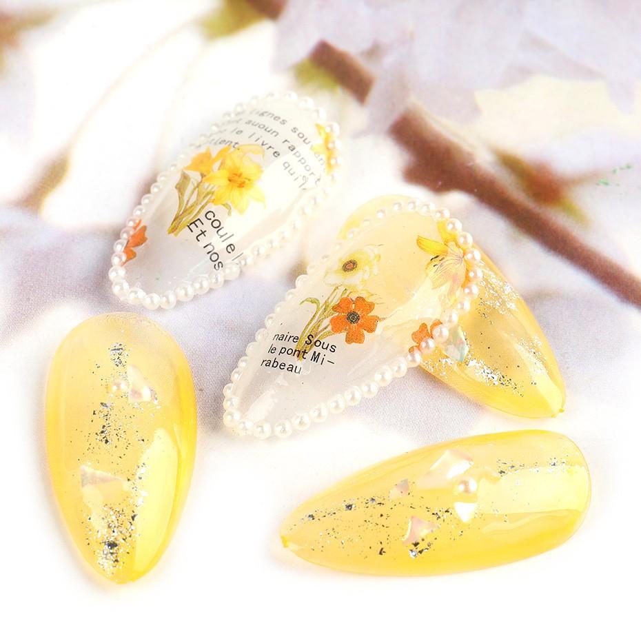 Sticker nails chữ hoa vàng - hình dán móng 3D F692