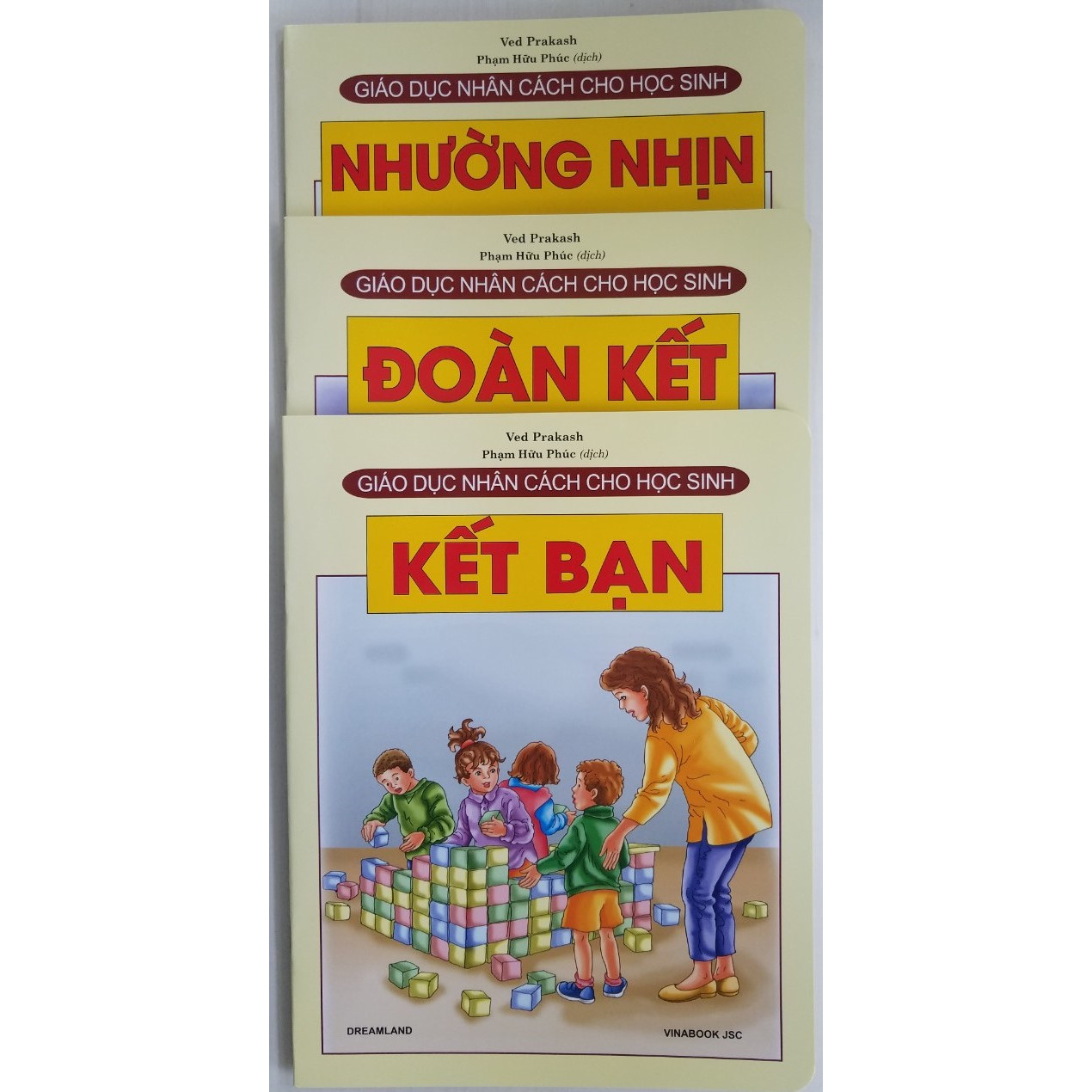 Combo Sách Giáo Dục Nhân Cách Cho Học Sinh (3 cuốn): Nhường Nhịn + Đoàn Kết + Kết Bạn