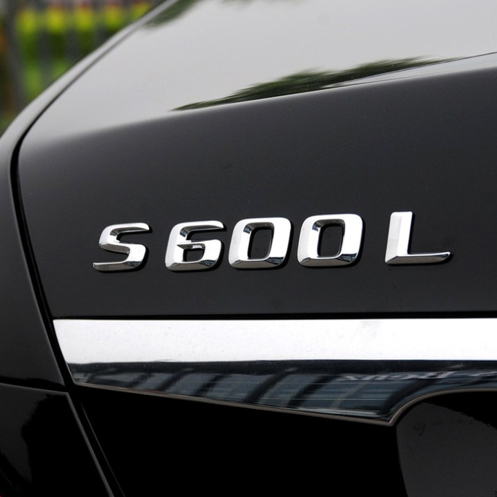 Decal tem chữ S600L dán đuôi xe ô tô - Chất liệu: Hợp kim inox - Màu sắc: Bạc