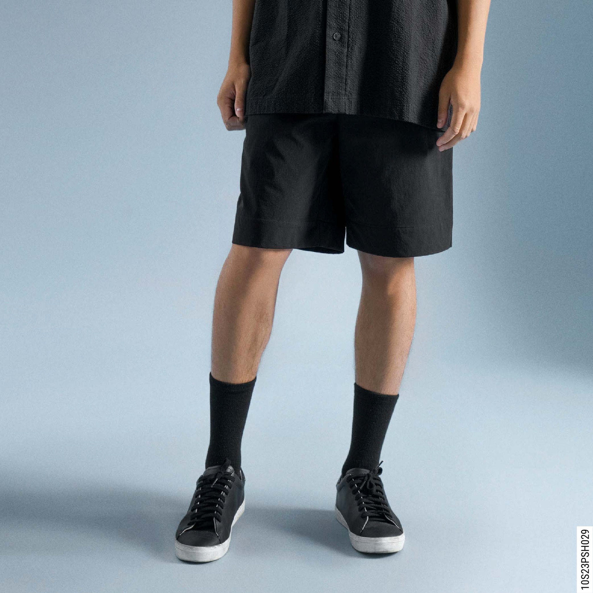 Quần Short Nam ROUTINE Nylon Rút Dây Trơn Có Túi Sau Form Relax - 10S24PSH029 | LASTORE MENSWEAR