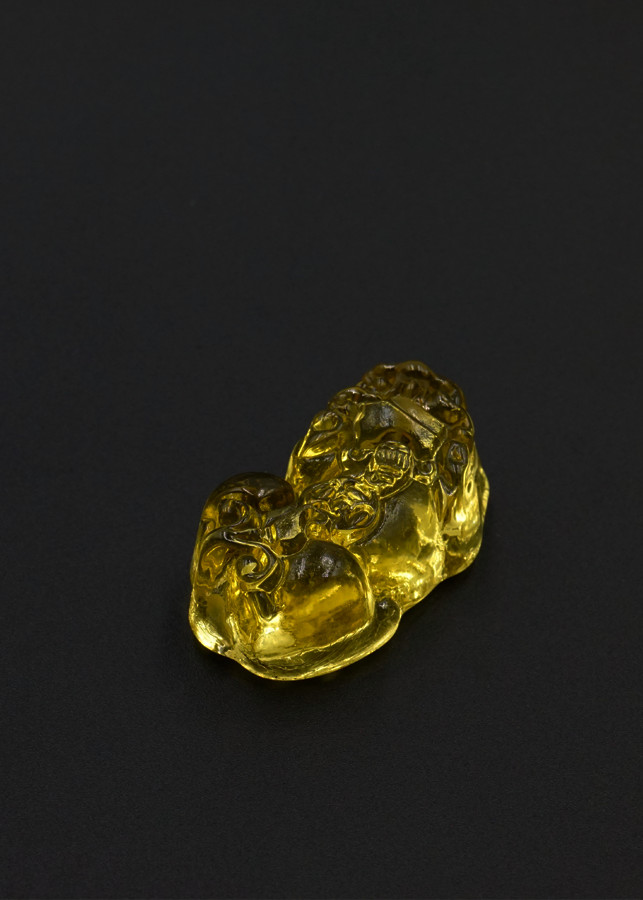 Mặt dây Tỳ Hưu đá Topaz vàng Tài Lộc - mạng Thổ