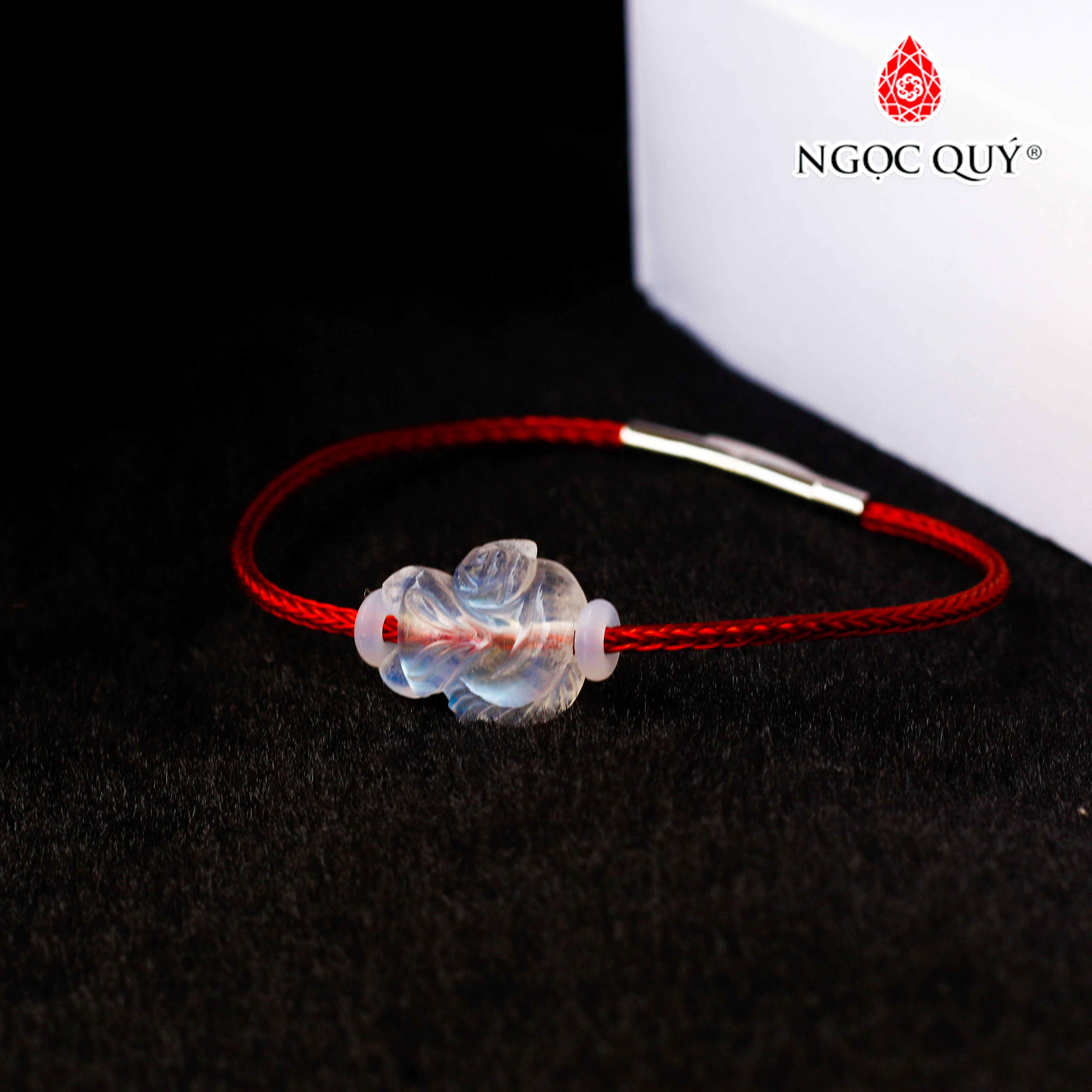 Vòng tay dây thép hồ ly đá Moonstone - Ngọc Quý Gemstones