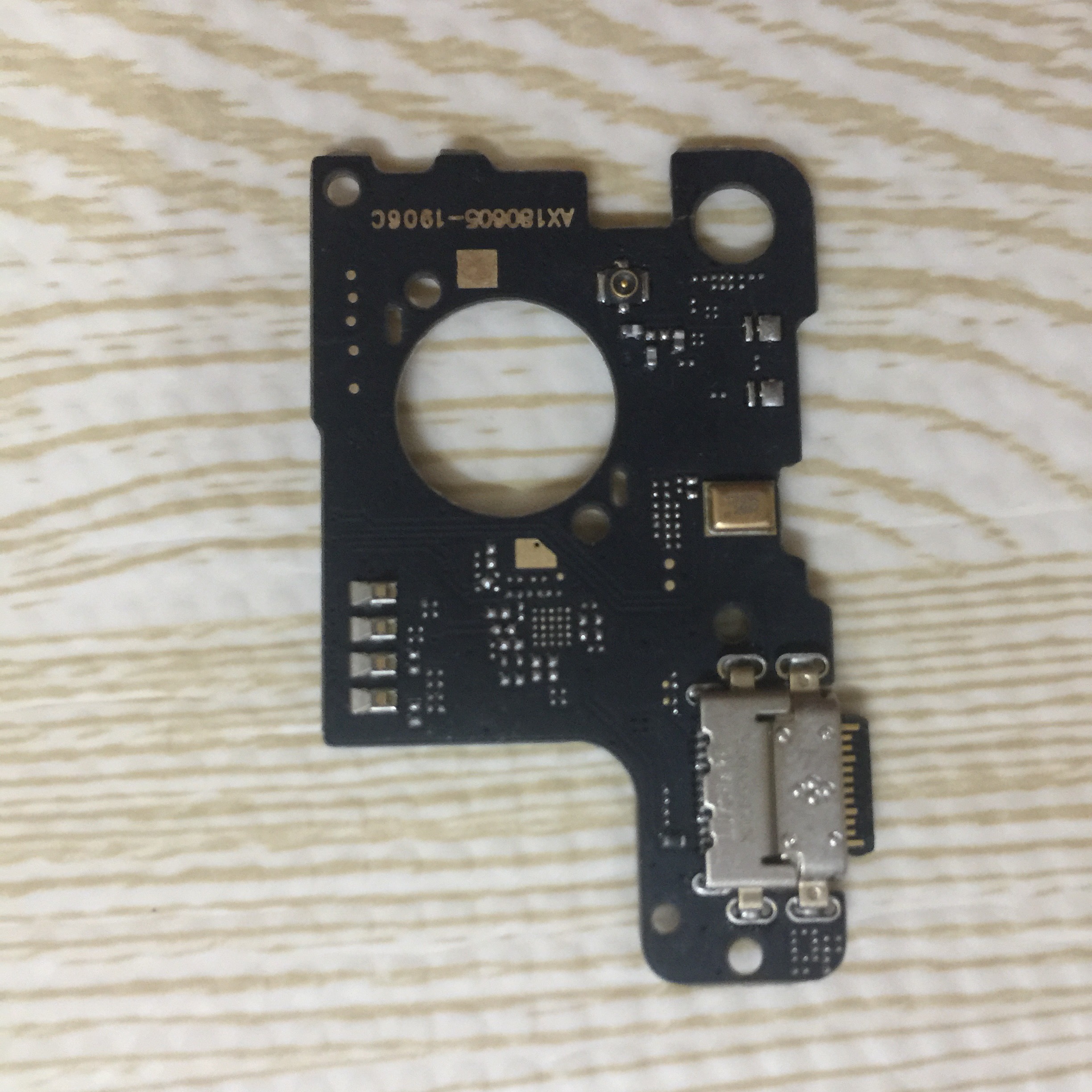 Bo mạch chân sạc dành cho Xiaomi Mi8