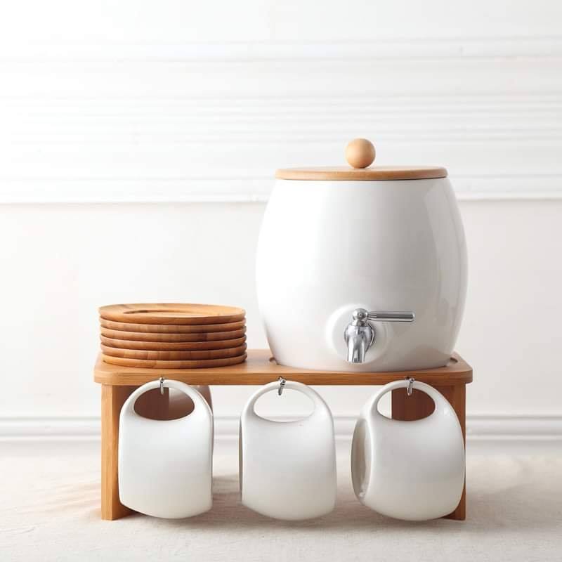 Bộ bình đựng nước 6 cốc màu trắng dành cho gia đình