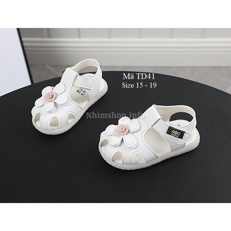 Dép tập đi - Sandal bé gái 6 đến 18 tháng TD41 da mềm họa tiết hoa xinh xắn quai dán tiện dụng đế ma sát và độ bám cao