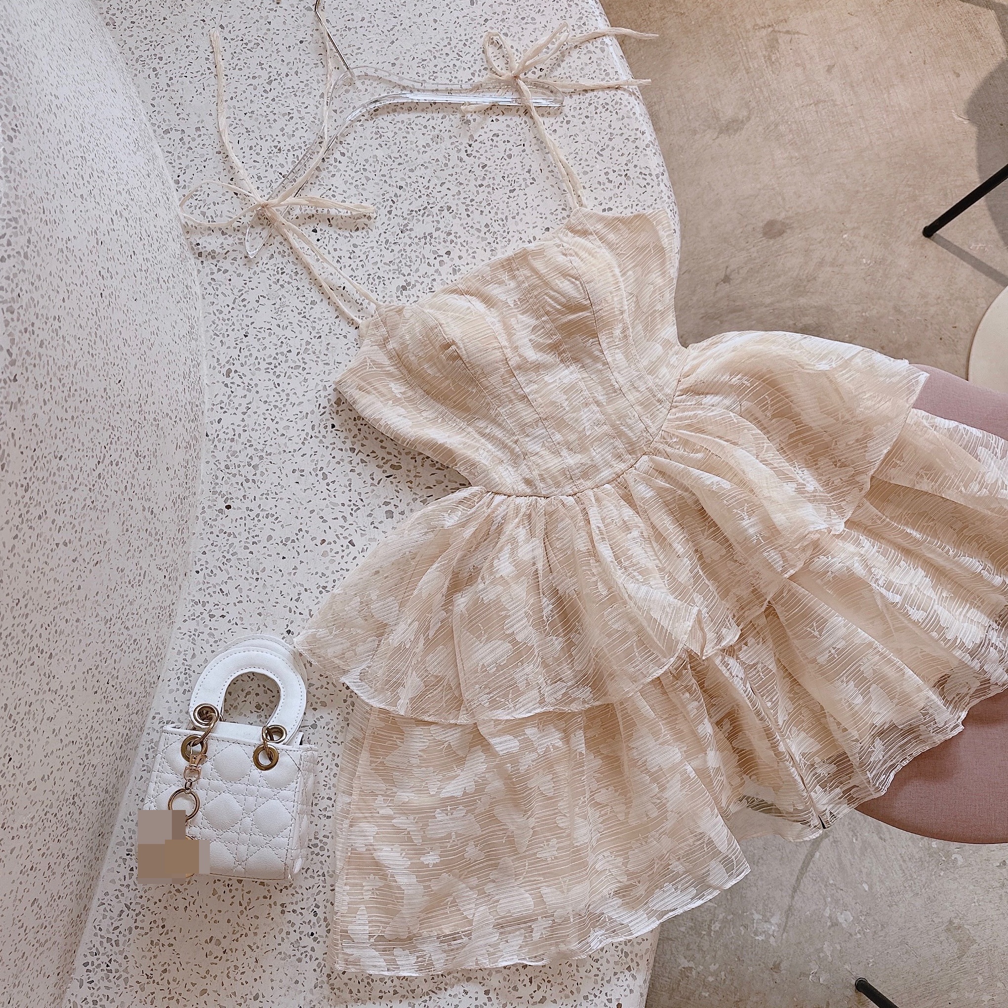 ĐẦM NGẮN DÂY CỔ U BÈO BỒNG REN XÒE ÔM EO BODY SUÔNG TRƠN HOA ĐI TIỆC ĐI CHƠI DẠO PHỐ