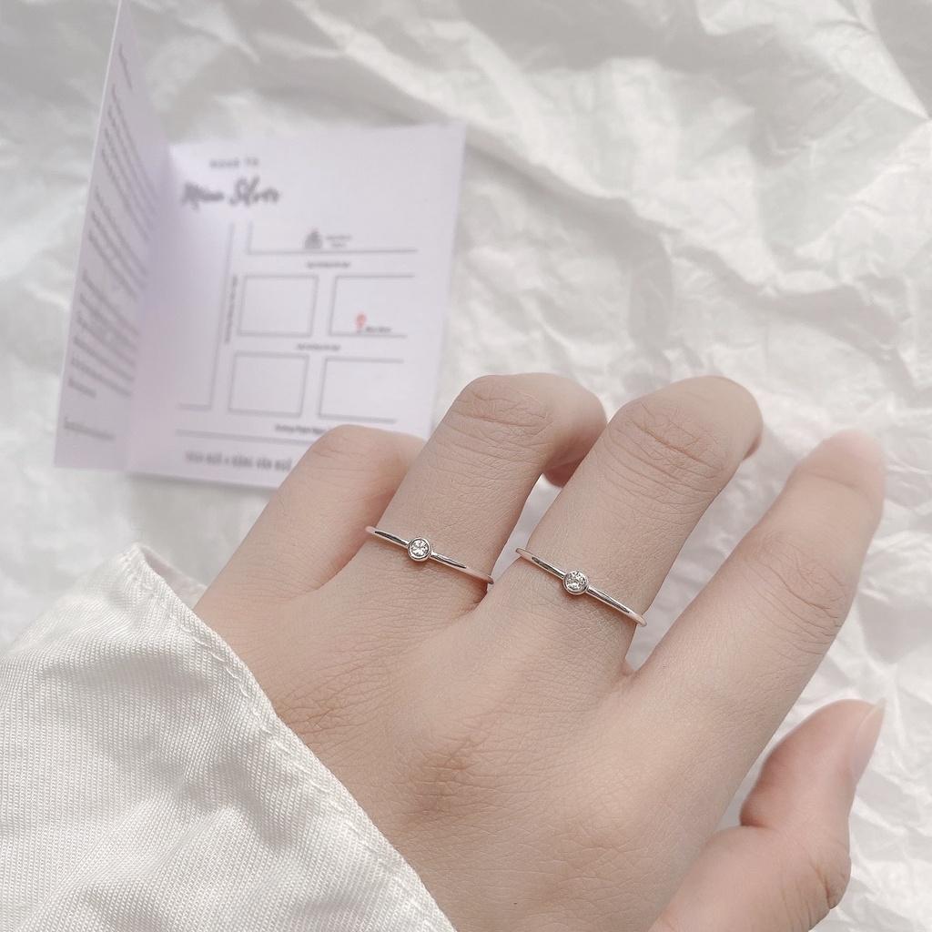 Nhẫn bạc nữ Miuu Silver, nhẫn trơn đính đá Tiny Ring